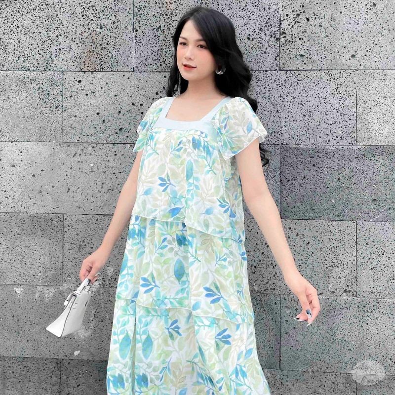 Đầm hoa cổ vuông kiểu tầng xinh xắn 
